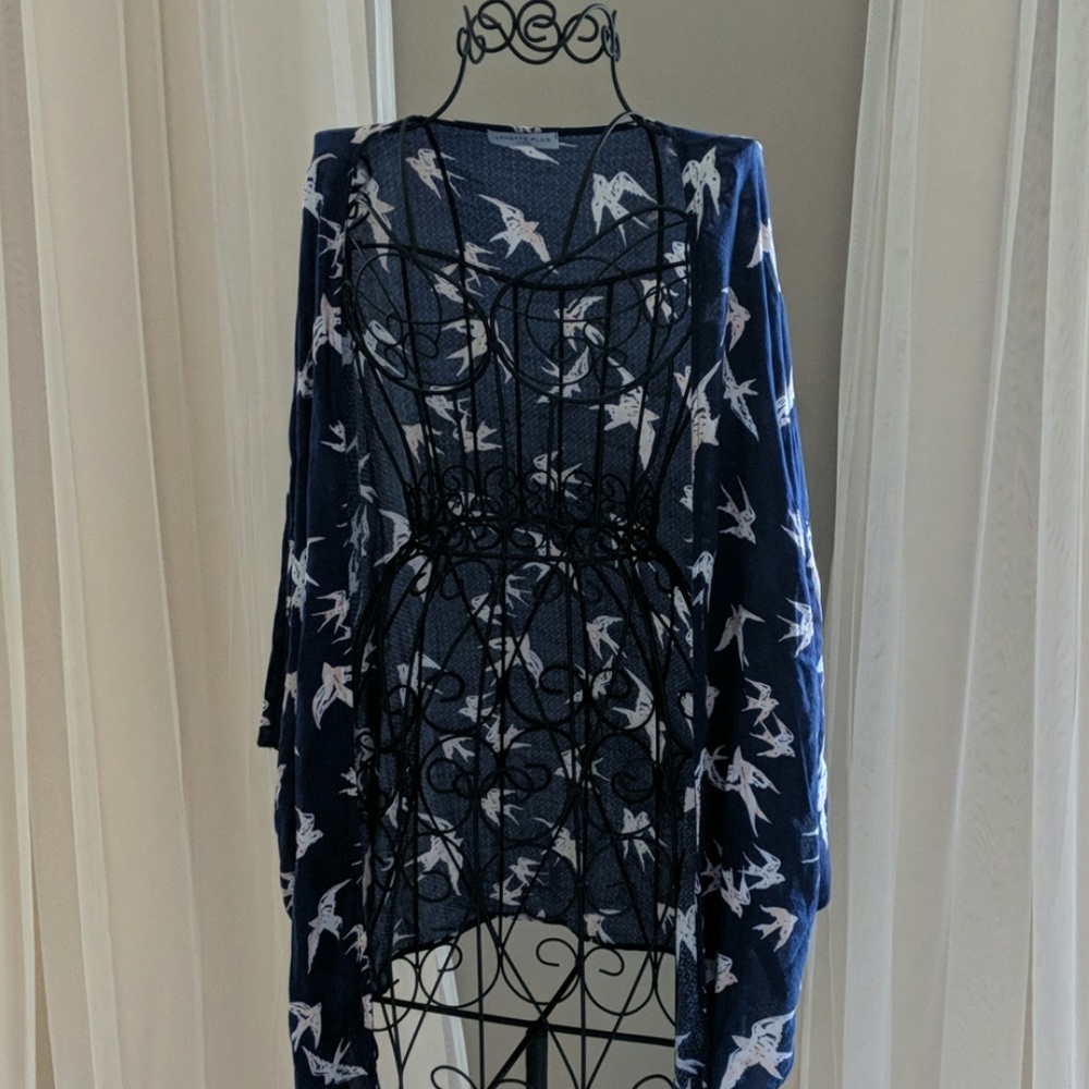 Swallow kimono style cardie